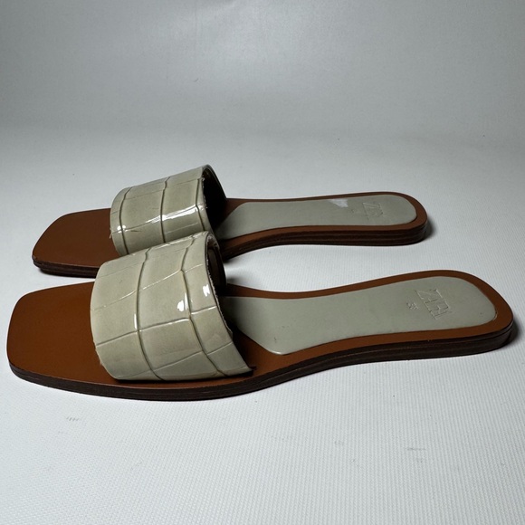 Zara Faux Croc Slides - sz 38 - Picture 3 of 6